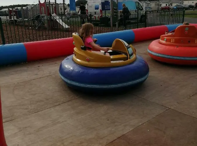 Chapmanholidaylets Bay Cayton